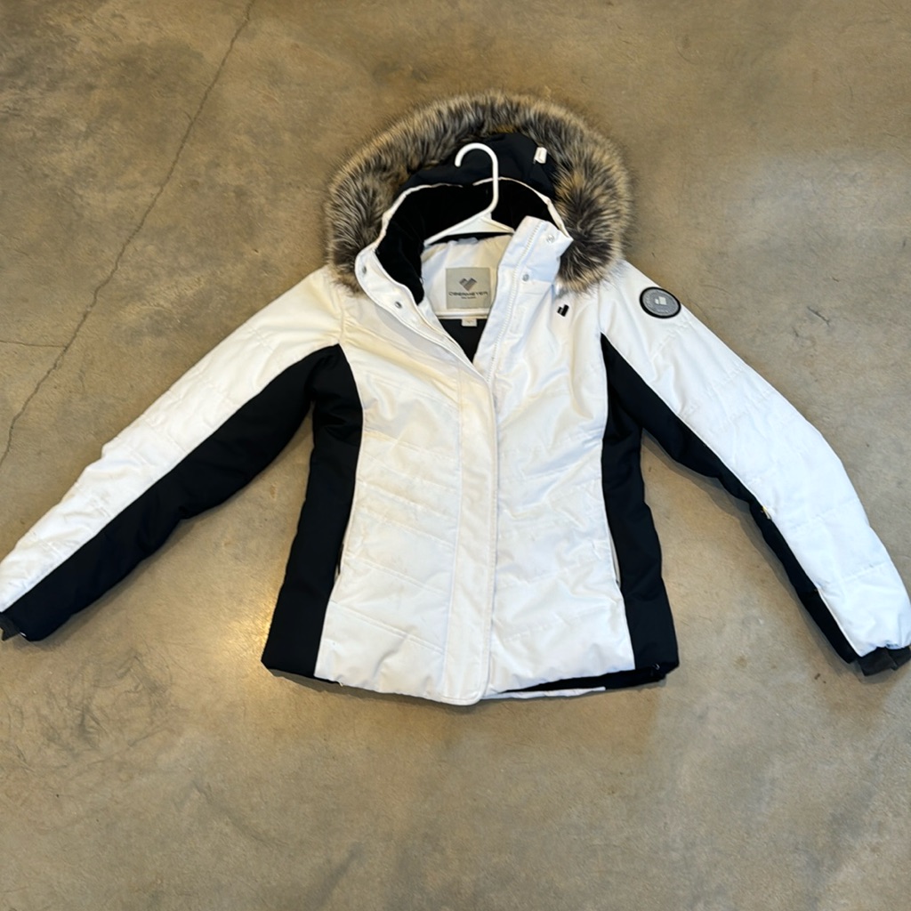 Women’s Size 4 Obermeyer Ski/Snowboard Jacket